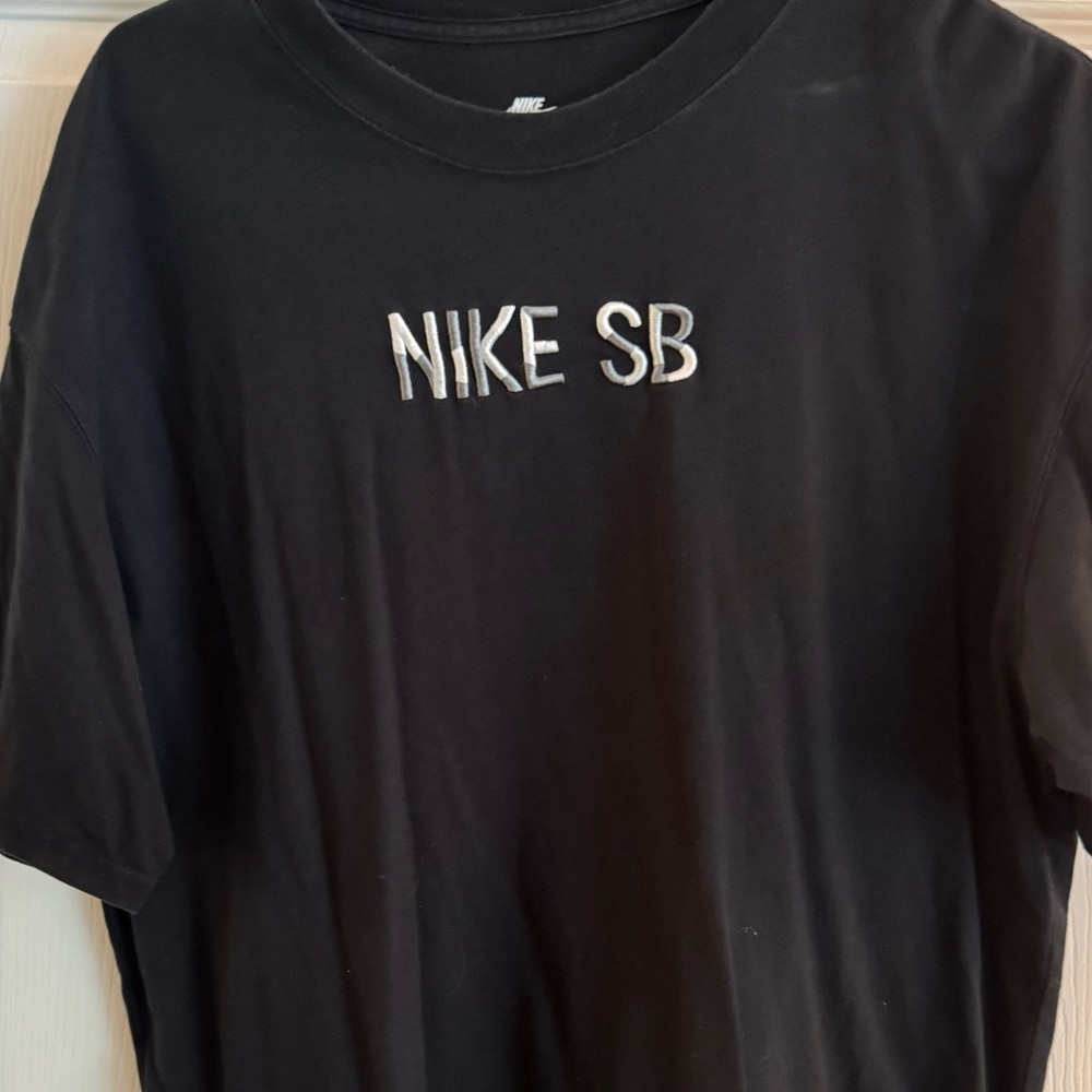 Nike SB shirt